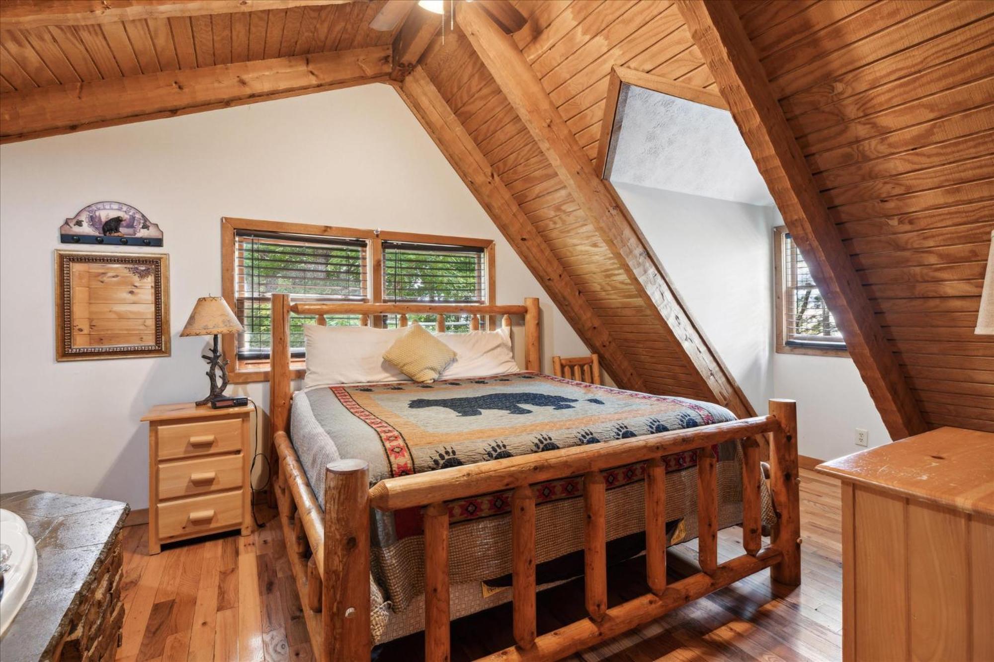 A Charming Cabin, Pool, Firepit, Hot Tub-Jacuzzi Gatlinburg Exterior photo
