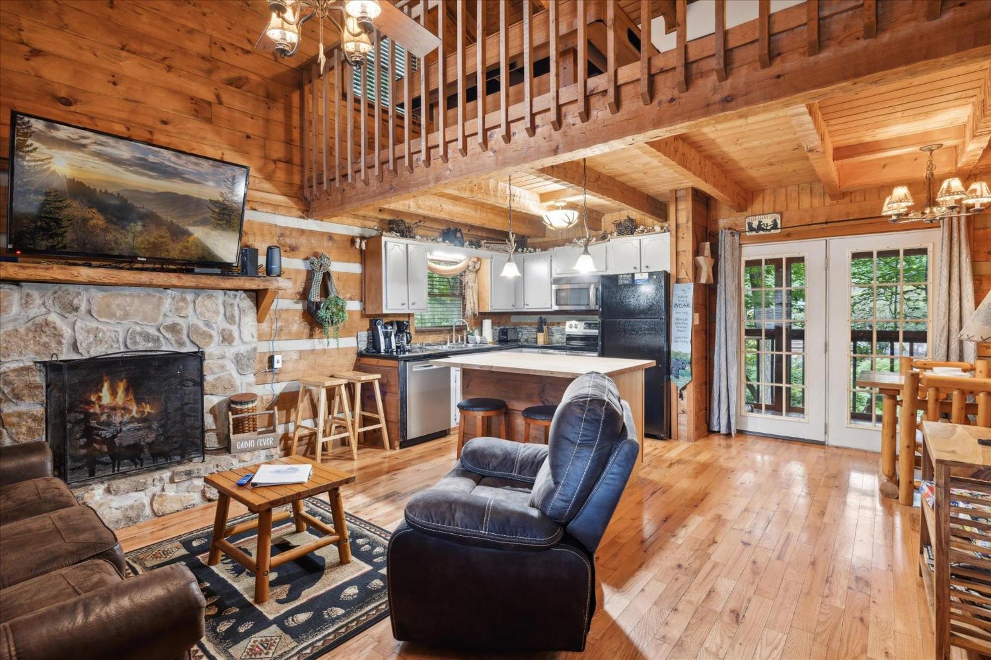 A Charming Cabin, Pool, Firepit, Hot Tub-Jacuzzi Gatlinburg Exterior photo