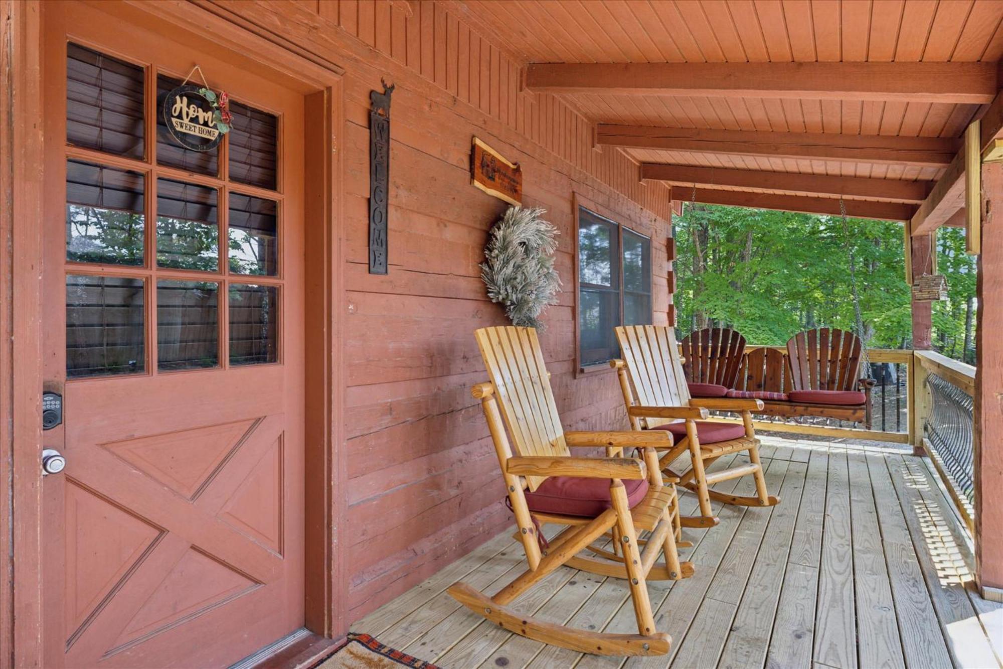 A Charming Cabin, Pool, Firepit, Hot Tub-Jacuzzi Gatlinburg Exterior photo
